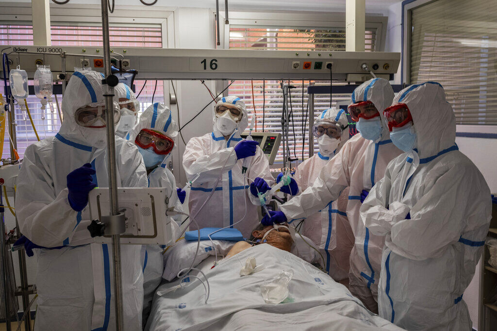 APTOPIX Virus Outbreak Spain